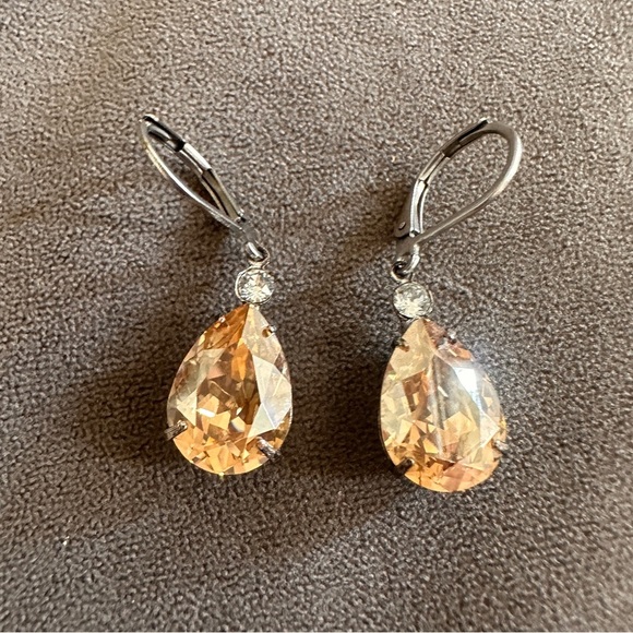 Champagne CZ Teardrop Dangle Earrings Leverback Glam Sparkle Statement Bridal - Picture 1 of 6